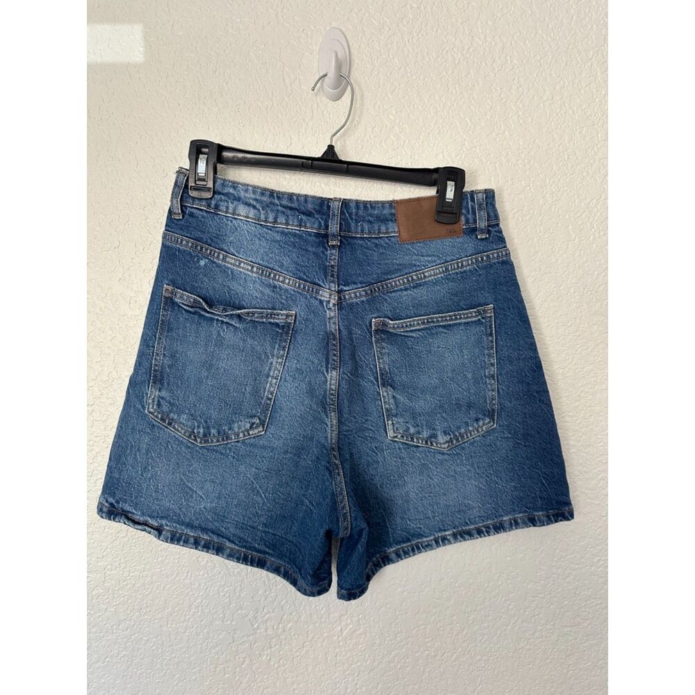 Zara High Waisted Dark Wash Blue Denim Shorts Size 8 - Picture 4 of 7